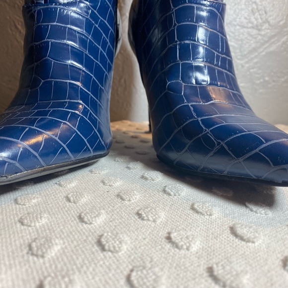 SHOE DAZZLE Night Is Young Asymmetrical Teal Stiletto Boot - Picture 11 of 16